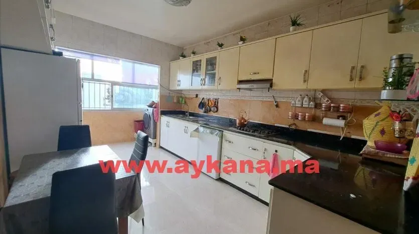 Appartement à louer 15 000 dh 168 m² avec 4 chambres - Souissi Rabat