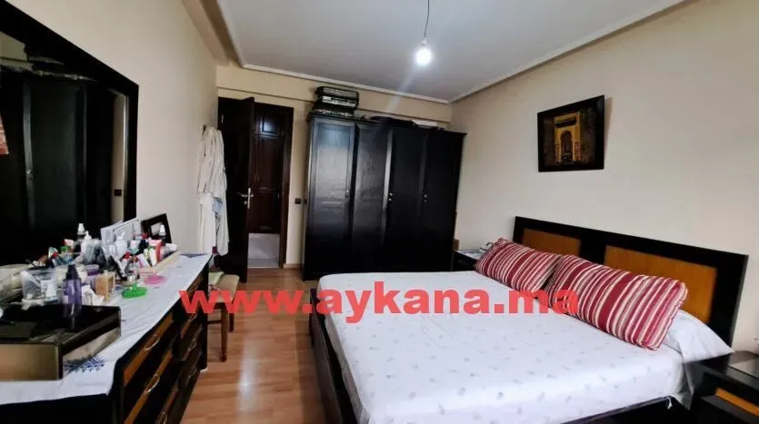 Appartement à louer 15 000 dh 168 m² avec 4 chambres - Souissi Rabat