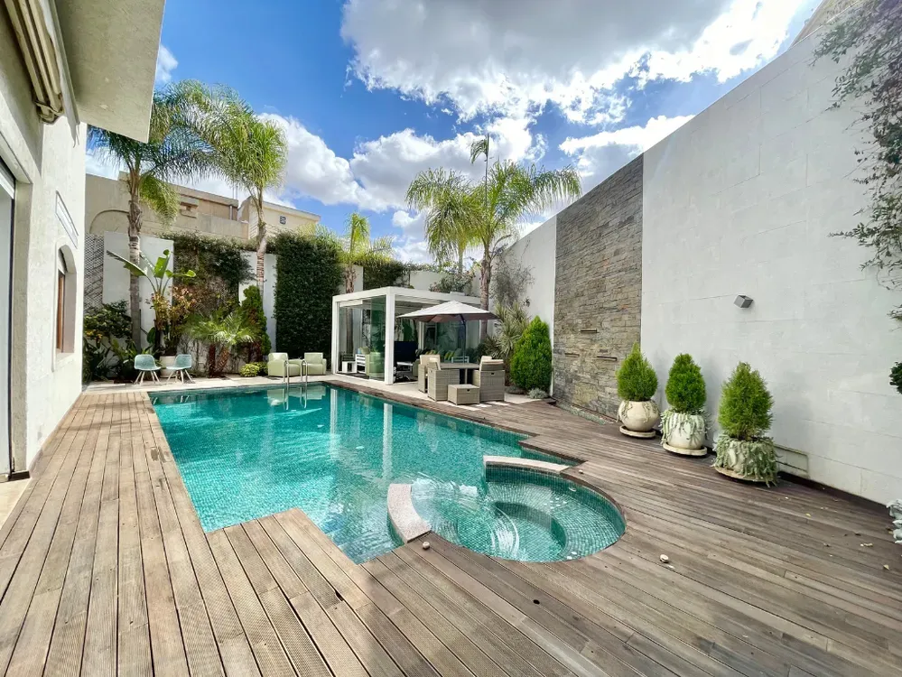 Villa à vendre 9 900 000 dh 500 m² avec 4 chambres - Californie Casablanca