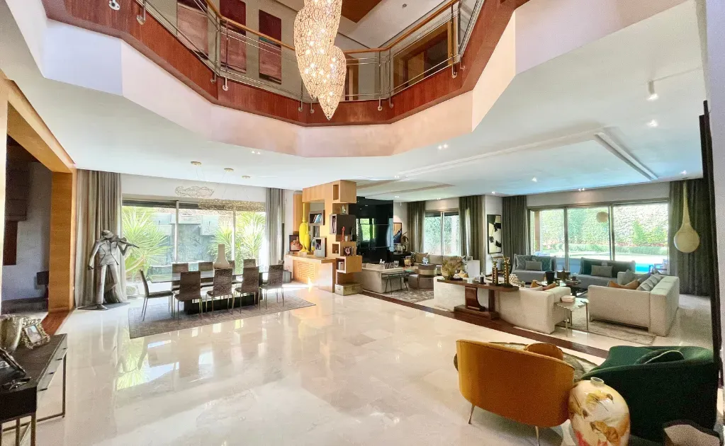 Villa à vendre 16 250 000 dh 914 m², 5 chambres - Californie Casablanca