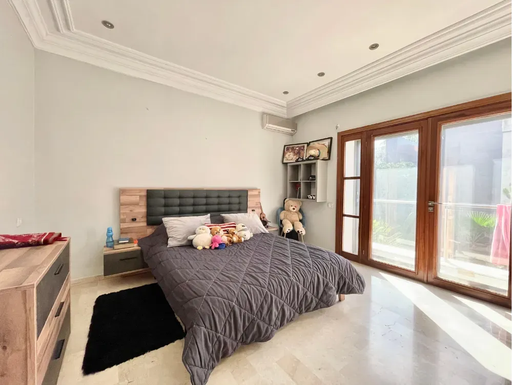 Villa à vendre 16 250 000 dh 914 m², 5 chambres - Californie Casablanca