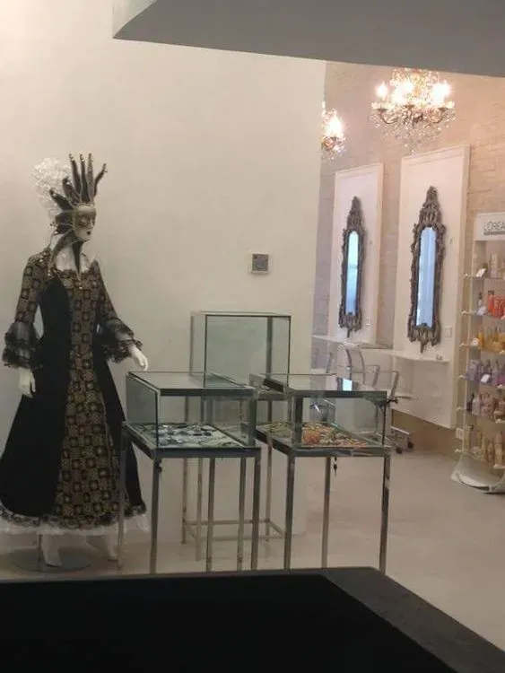 Commerce à vendre 2 800 000 dh 106 m² - Bourgogne Ouest Casablanca | Agenz