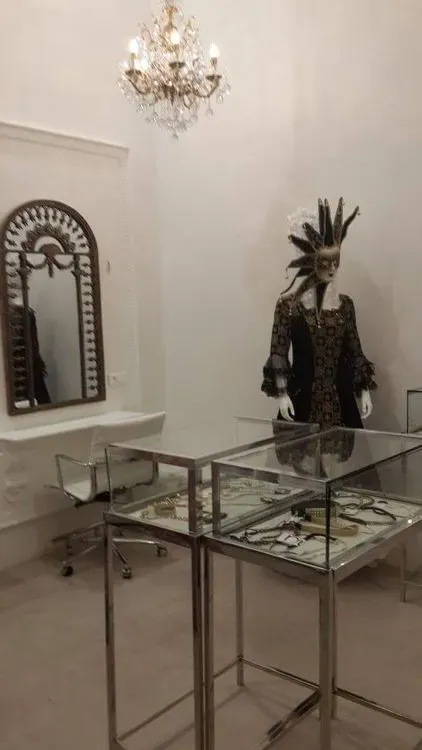 Commerce à vendre 2 800 000 dh 106 m² - Bourgogne Ouest Casablanca | Agenz