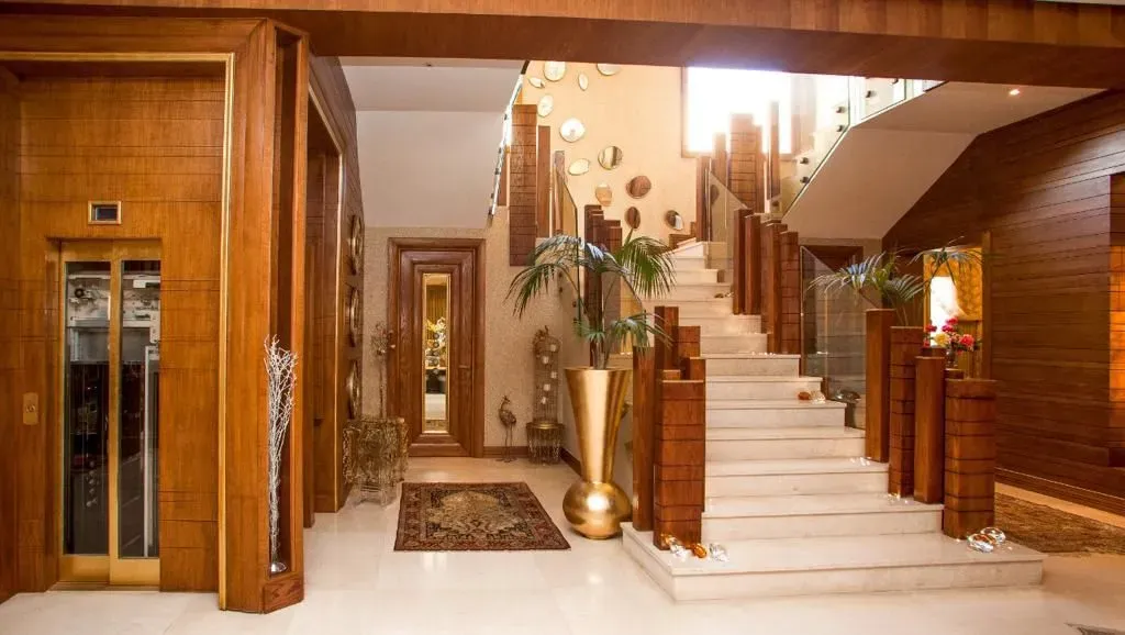 Villa à vendre 40 000 000 dh 1 800 m² avec 6 chambres - Californie Casablanca | Agenz