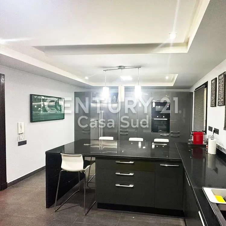 Appartement à vendre 2 880 000 dh 157 m² avec 3 chambres - Ain Chock Casablanca | Agenz