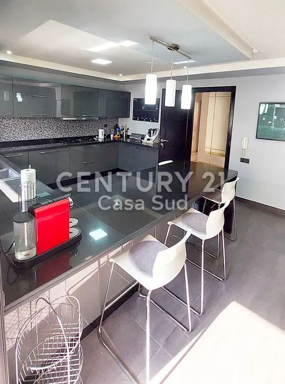 Appartement à vendre 2 880 000 dh 157 m² avec 3 chambres - Ain Chock Casablanca | Agenz