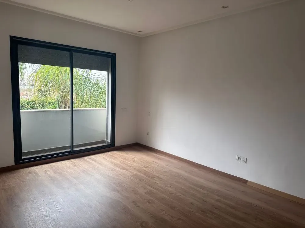 Appartement à louer 11 000 dh 132 m² avec 3 chambres - Californie Casablanca