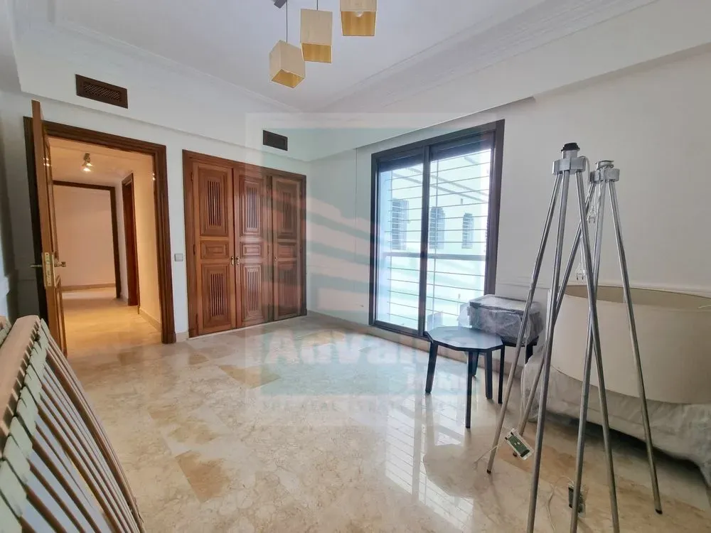 Appartement à louer 20 000 dh 260 m², 4 chambres - Racine Casablanca
