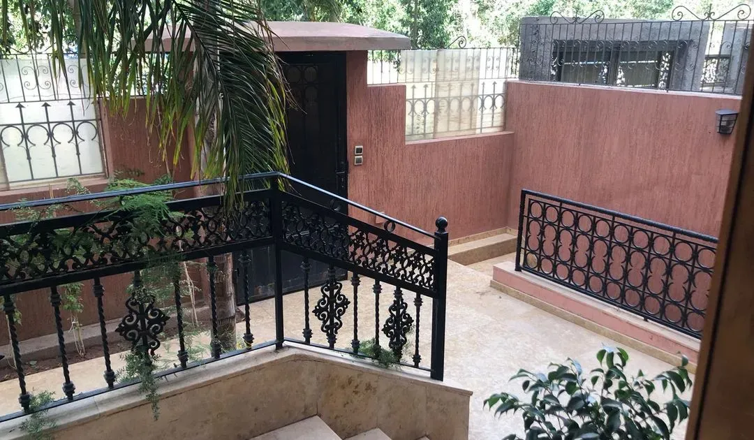 Villa for Sale 2 990 000 dh 249 sqm, 5 rooms - Koudia Marrakech