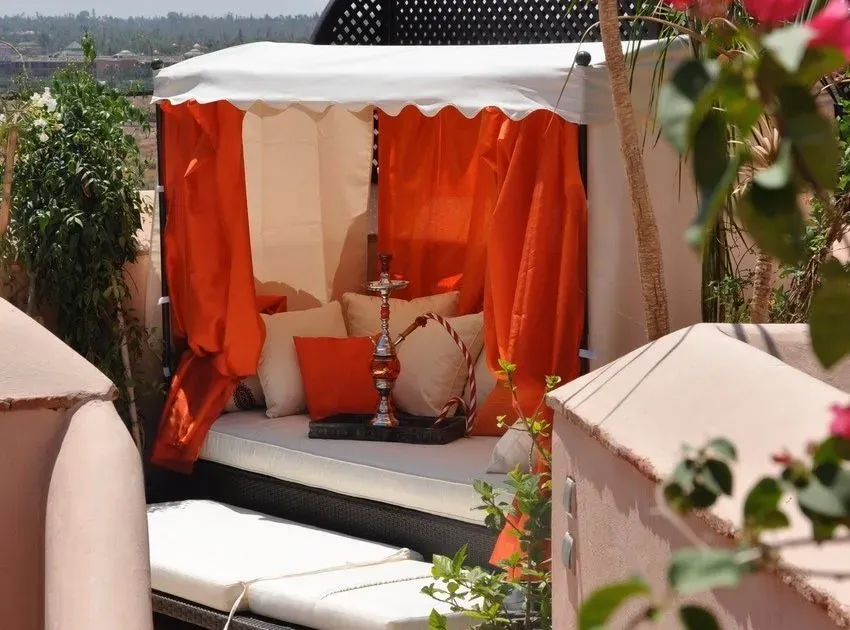 Villa à vendre 000 400 3 dh 290 m², 5 chambres - Ennakhil (Palmeraie) Marrakech