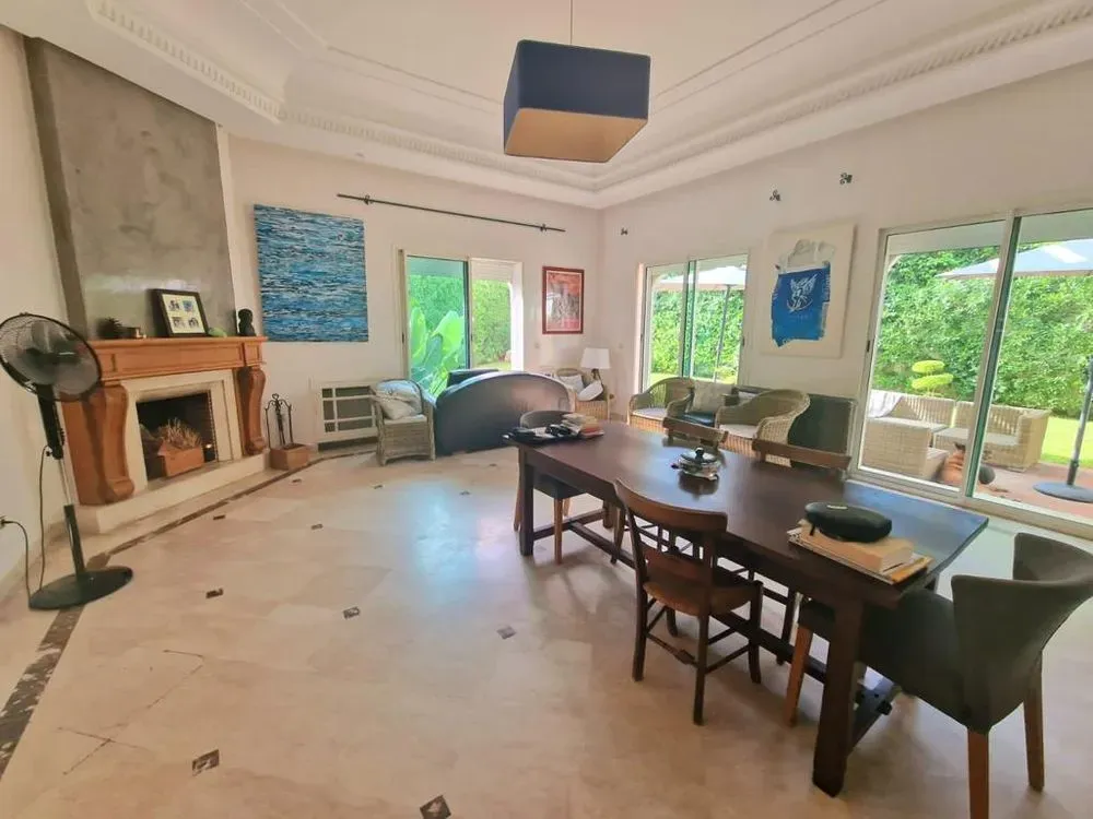 Villa à louer 30 000 dh 600 m² avec 4 chambres - Anfa Supérieur Casablanca | Agenz