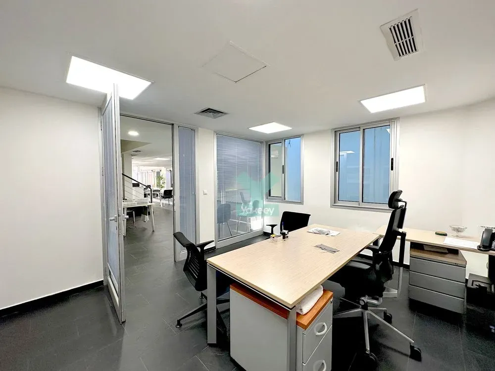 Commerce à vendre 5 450 000 dh 271 m² - Les princesses Casablanca | Agenz