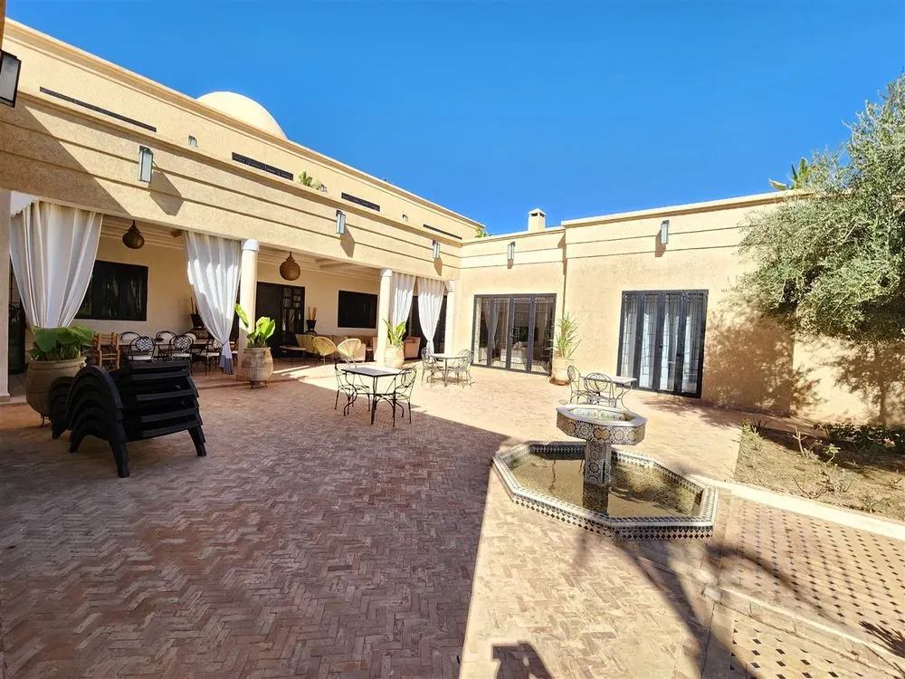 Villa à vendre 8 532 000 dh 10 000 m², 5 chambres - Route de Fès Marrakech
