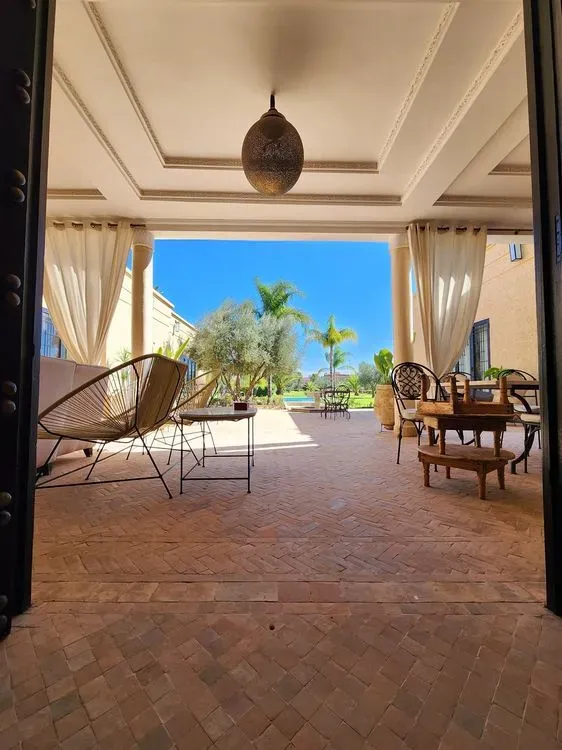 Villa à vendre 8 532 000 dh 10 000 m², 5 chambres - Route de Fès Marrakech