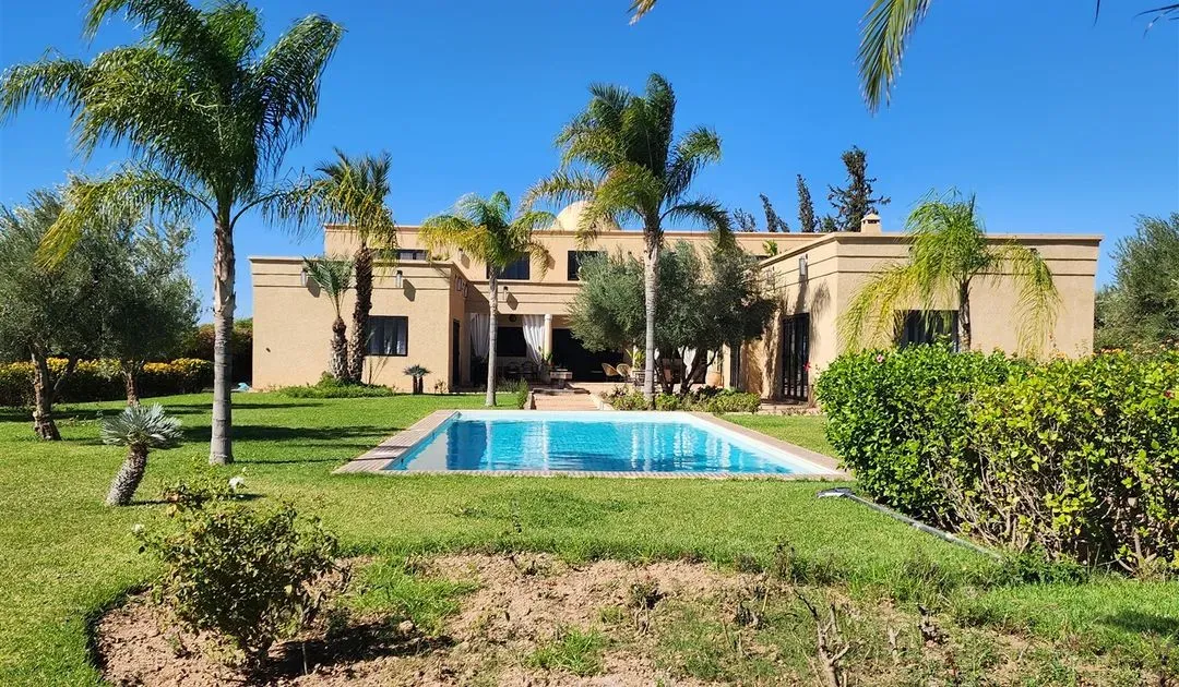 Villa à vendre 8 532 000 dh 10 000 m², 5 chambres - Route de Fès Marrakech