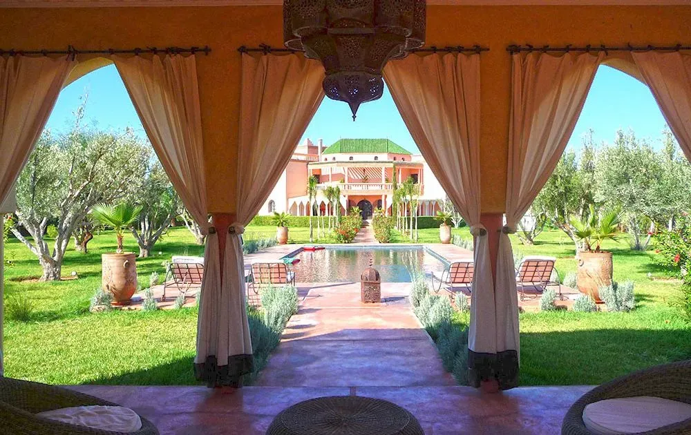 Villa à vendre 7 900 000 dh 10 000 m², 5 chambres - Route de Fès Marrakech