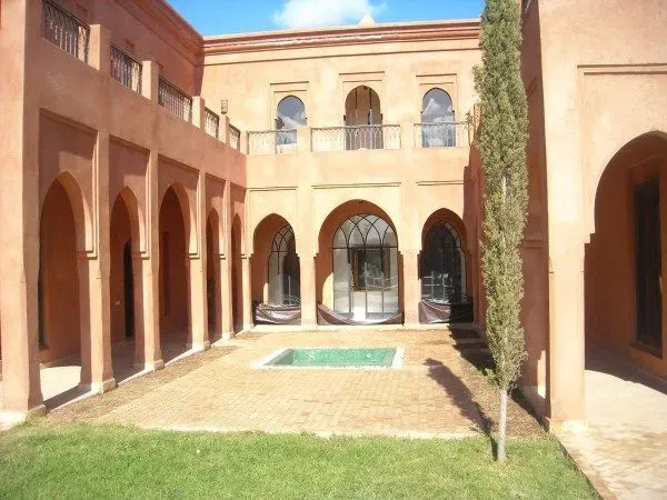 Villa à vendre 12 000 000 dh 10 000 m² avec 6 chambres - Route d'ourika Marrakech