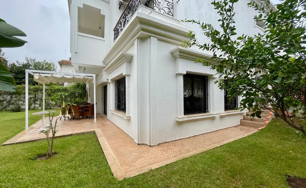 Villa à vendre 15 500 000 dh 729 m², 4 chambres - El Manar - El Hank Casablanca