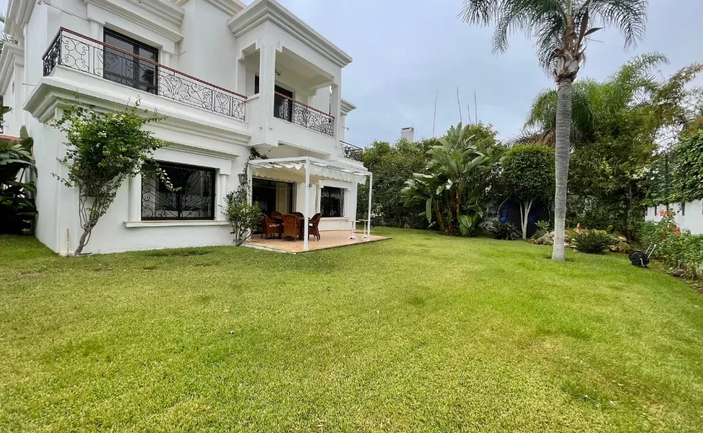 Villa à vendre 15 500 000 dh 729 m², 4 chambres - El Manar - El Hank Casablanca