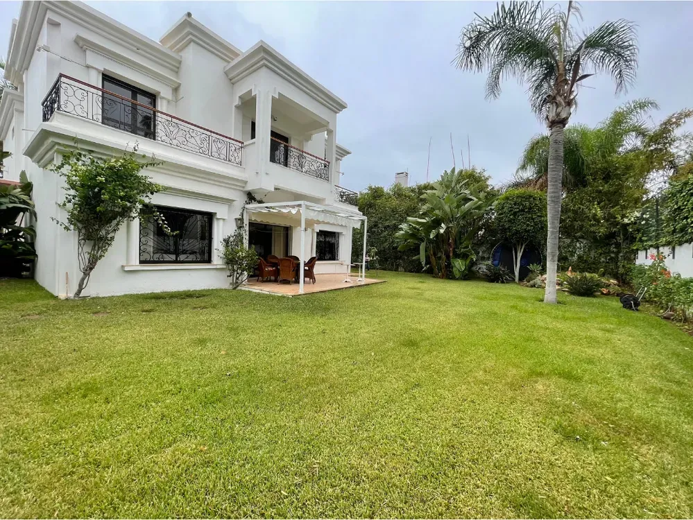 Villa à vendre 15 500 000 dh 729 m², 4 chambres - El Manar - El Hank Casablanca