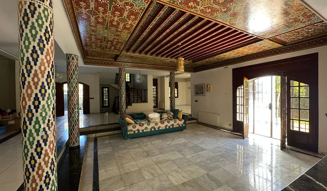 Villa à vendre 000 000 9 dh 000 1 m², 4 chambres - Riyad Rabat