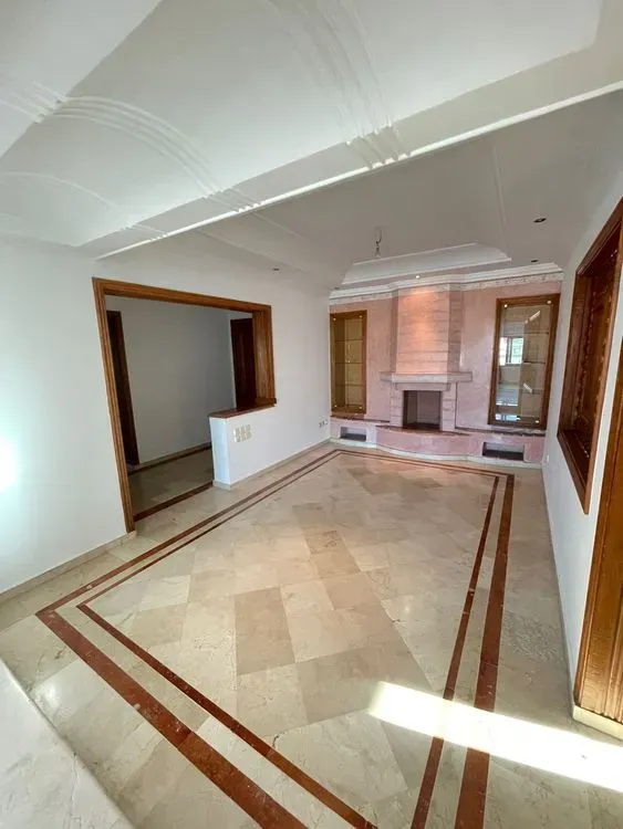 Appartement à louer 13 000 dh 180 m² avec 3 chambres - Bourgogne Ouest Casablanca