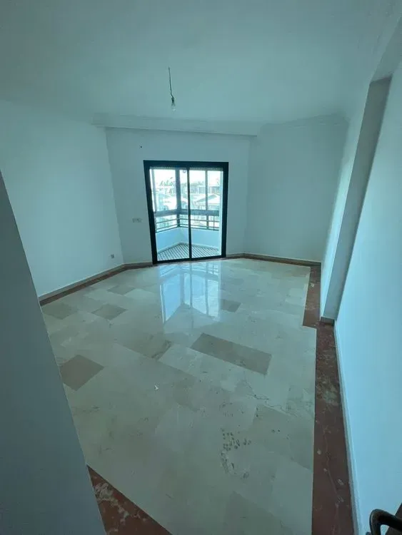 Appartement à louer 13 000 dh 180 m² avec 3 chambres - Bourgogne Ouest Casablanca