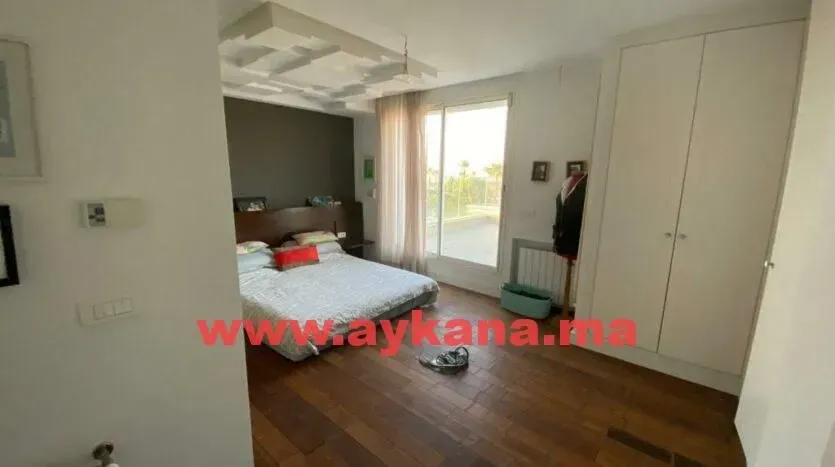 ڤيلا للكراء 000 30 د٠م 300 م², 3 غرف - حي المنزه الرباط
