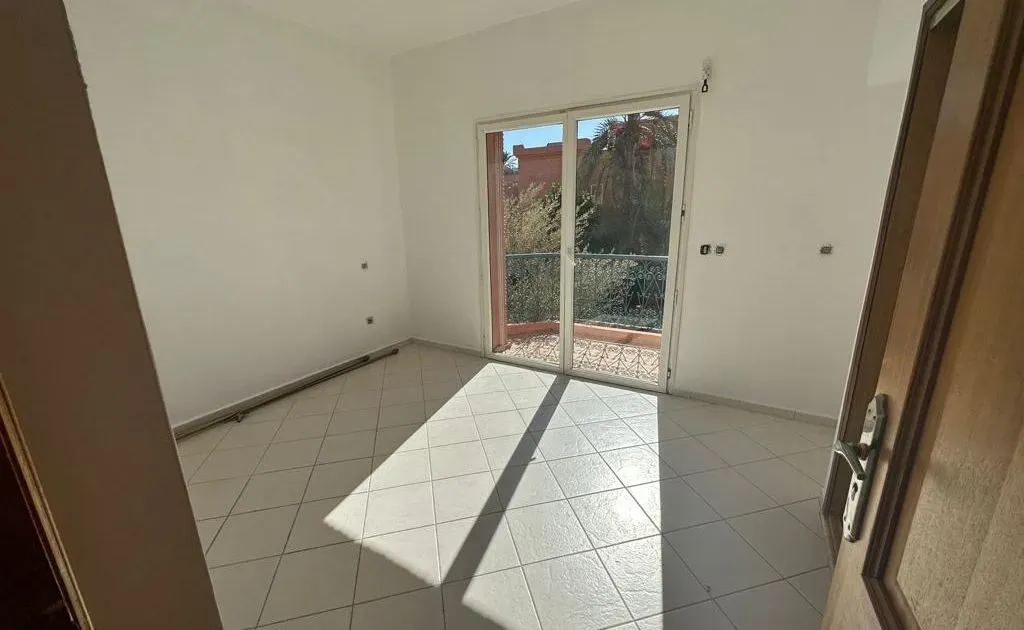Villa for Sale 2 800 000 dh 516 sqm, 4 rooms - Hay Targa Marrakech