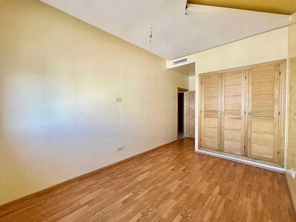 Appartement à louer 5 490 dh 97 m², 2 chambres - Victoria 