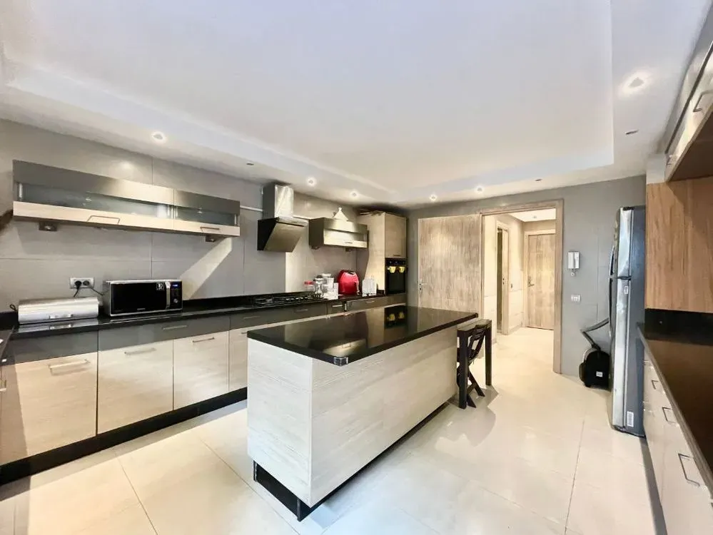 Villa à vendre 8 490 000 dh 363 m² avec 5 chambres - Tamaris 