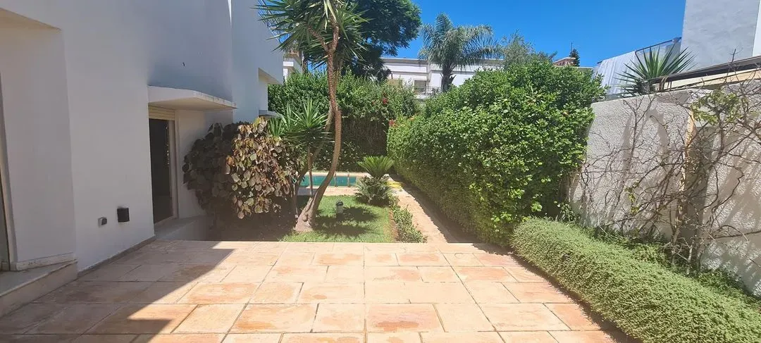 Villa à louer 35 000 dh 490 m², 5 chambres - Californie Casablanca
