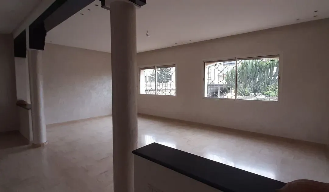 Villa for Sale 4 200 000 dh 250 sqm, 4 rooms - Sidi Maarouf Casablanca