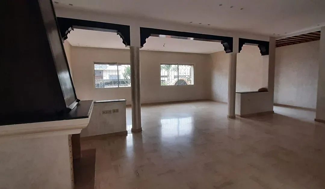Villa for Sale 4 200 000 dh 250 sqm, 4 rooms - Sidi Maarouf Casablanca