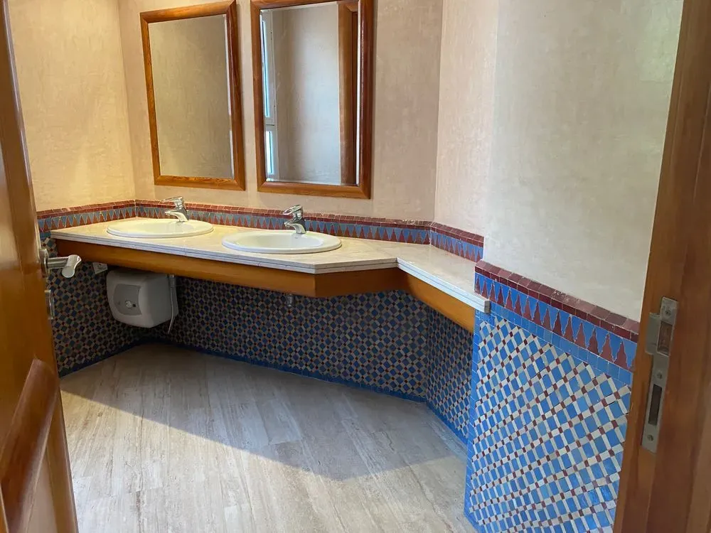 Villa à louer 65 000 dh 1 000 m², 5 chambres - Californie Casablanca
