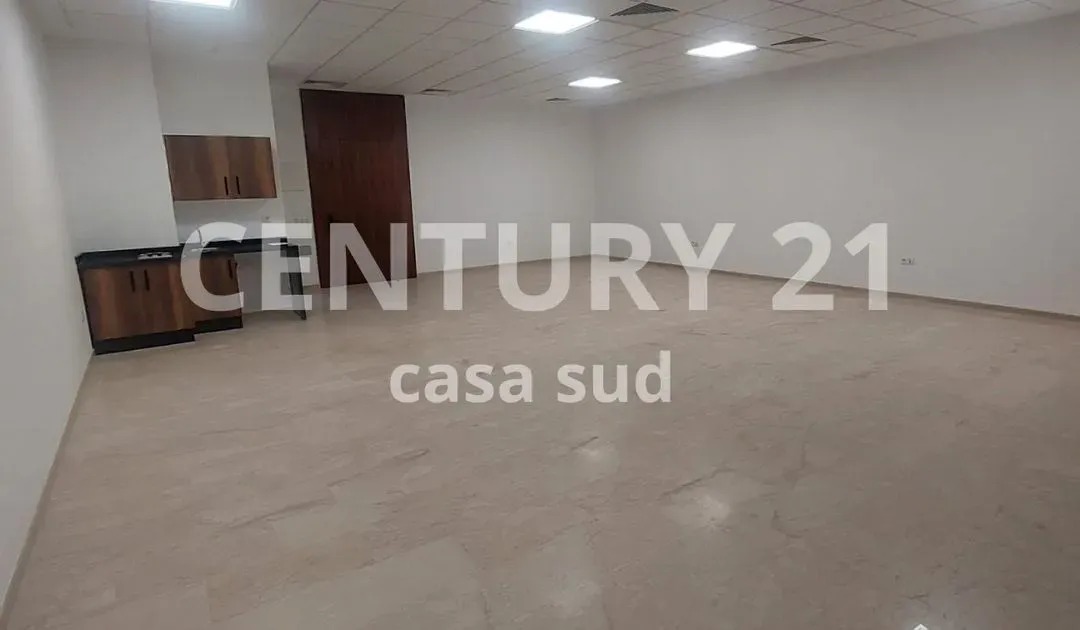Bureau à louer 13 000 dh 85 m² - Sidi Maarouf Casablanca