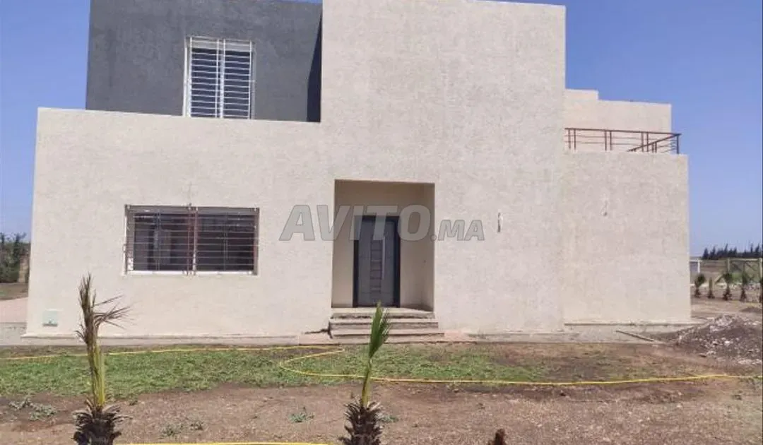 Villa à vendre 3 150 000 dh 5 540 m², 5 chambres - Bouskoura 