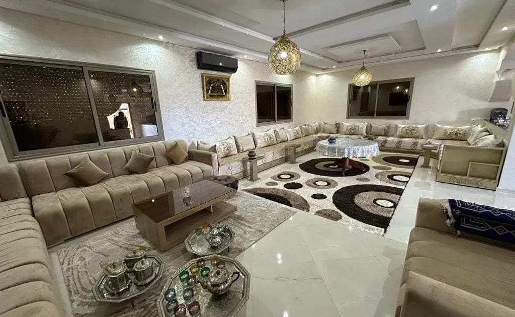 ڤيلا للكراء 000 15 د٠م 440 م², 3 غرف - Ryad Essalam مراكش