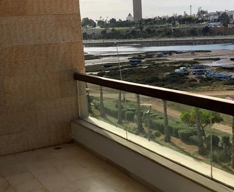 Appartement à louer 15 000 dh 160 m², 3 chambres - Guich Oudaya Rabat