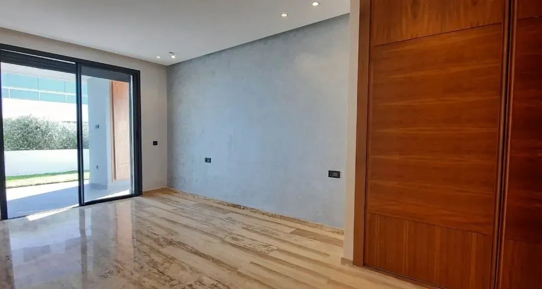 شقة للكراء 000 10 د٠م 129 م², 3 غرف - طاماريس 