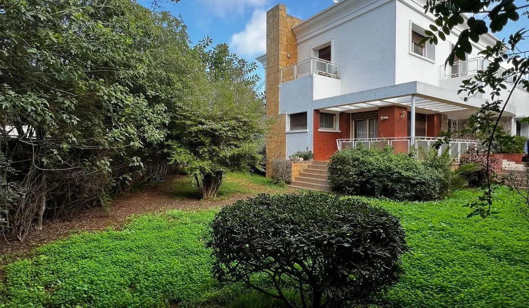 Villa à vendre 45 000 000 dh 1 035 m², 5 chambres - Racine Casablanca