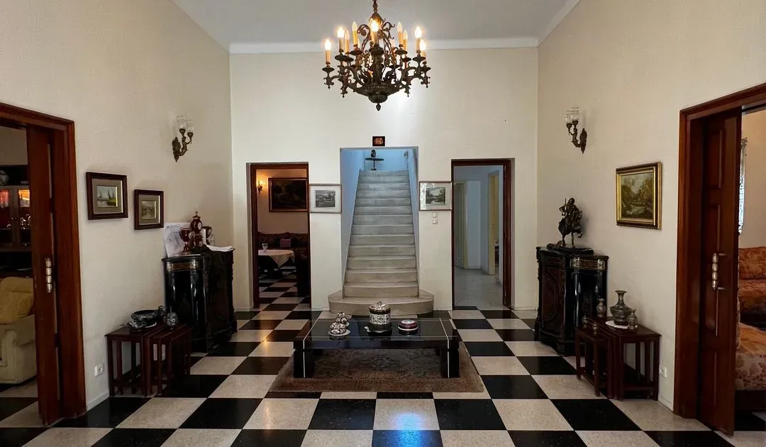 Villa à vendre 45 000 000 dh 1 035 m², 5 chambres - Racine Casablanca