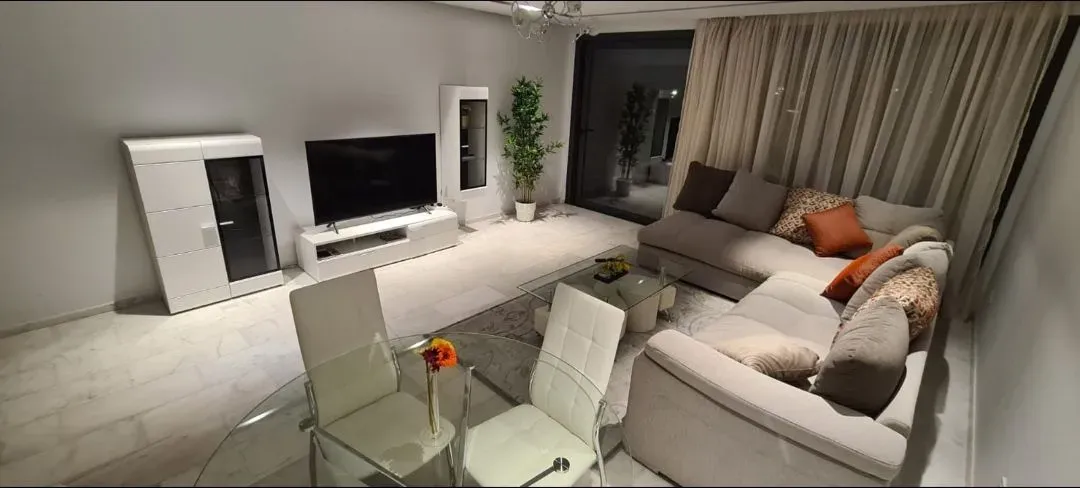 Appartement à louer 21 000 dh 156 m², 3 chambres - Riyad Rabat