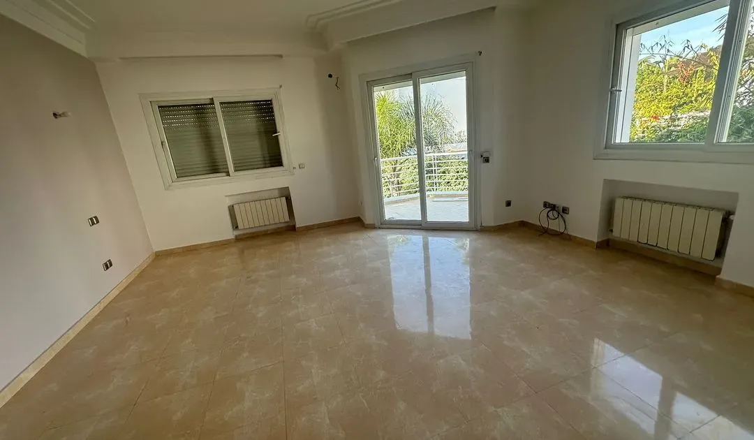 Villa for rent 44 000 dh 500 sqm, 4 rooms - Californie Casablanca