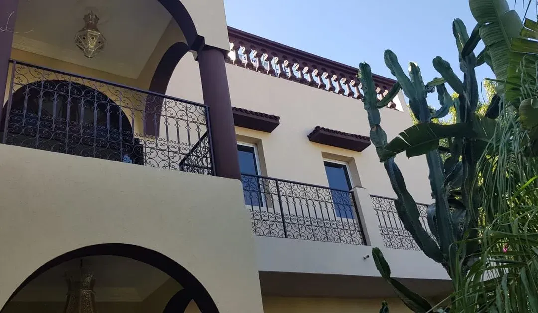 Villa for Sale 4 000 000 dh 1 900 sqm, 3 rooms - Tassoultante Marrakech