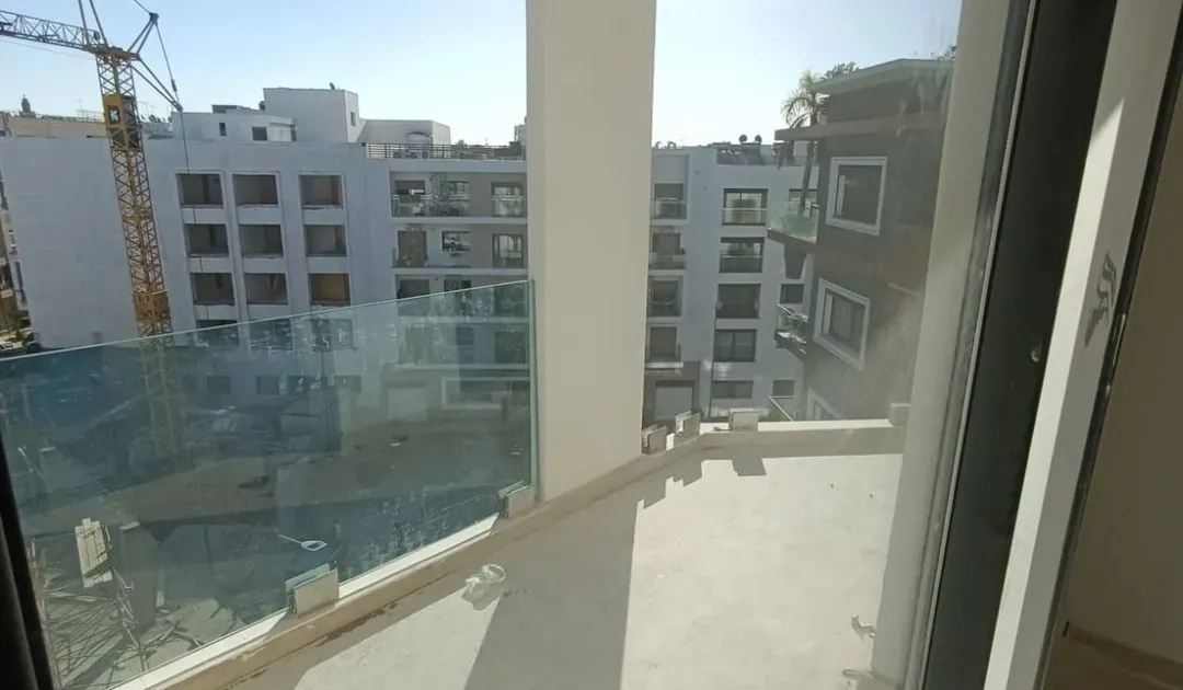 Appartement à vendre 2 800 000 dh 130 m², 3 chambres - Riyad Rabat