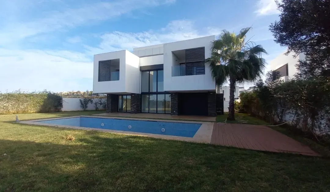 Villa for rent 60 000 dh 1 200 sqm, 5 rooms - Ain Diab Extension Casablanca