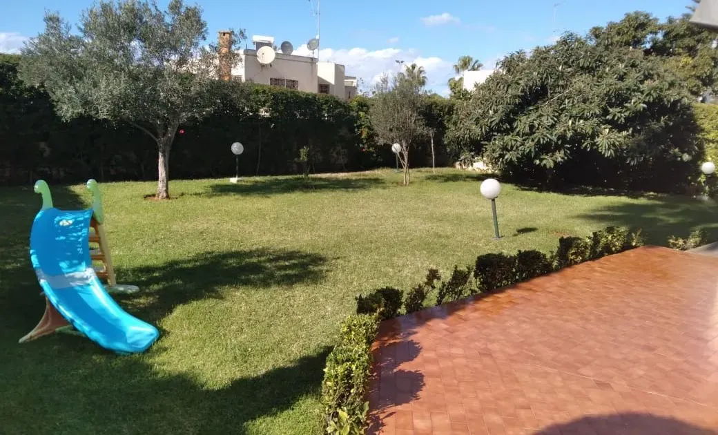 Villa à vendre 9 500 000 dh 840 m², 10 chambres - Riyad Rabat