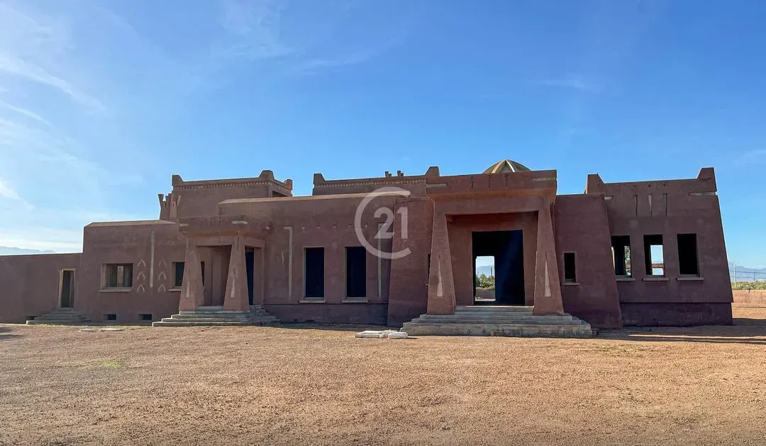 Villa à vendre 13 000 000 dh 13 390 m², 3 chambres - Rahba Kedima Marrakech
