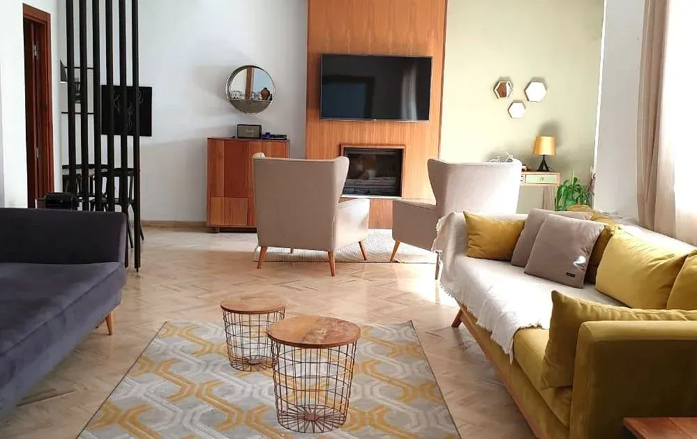 Villa à louer 20 000 dh 420 m², 3 chambres - Oasis Casablanca